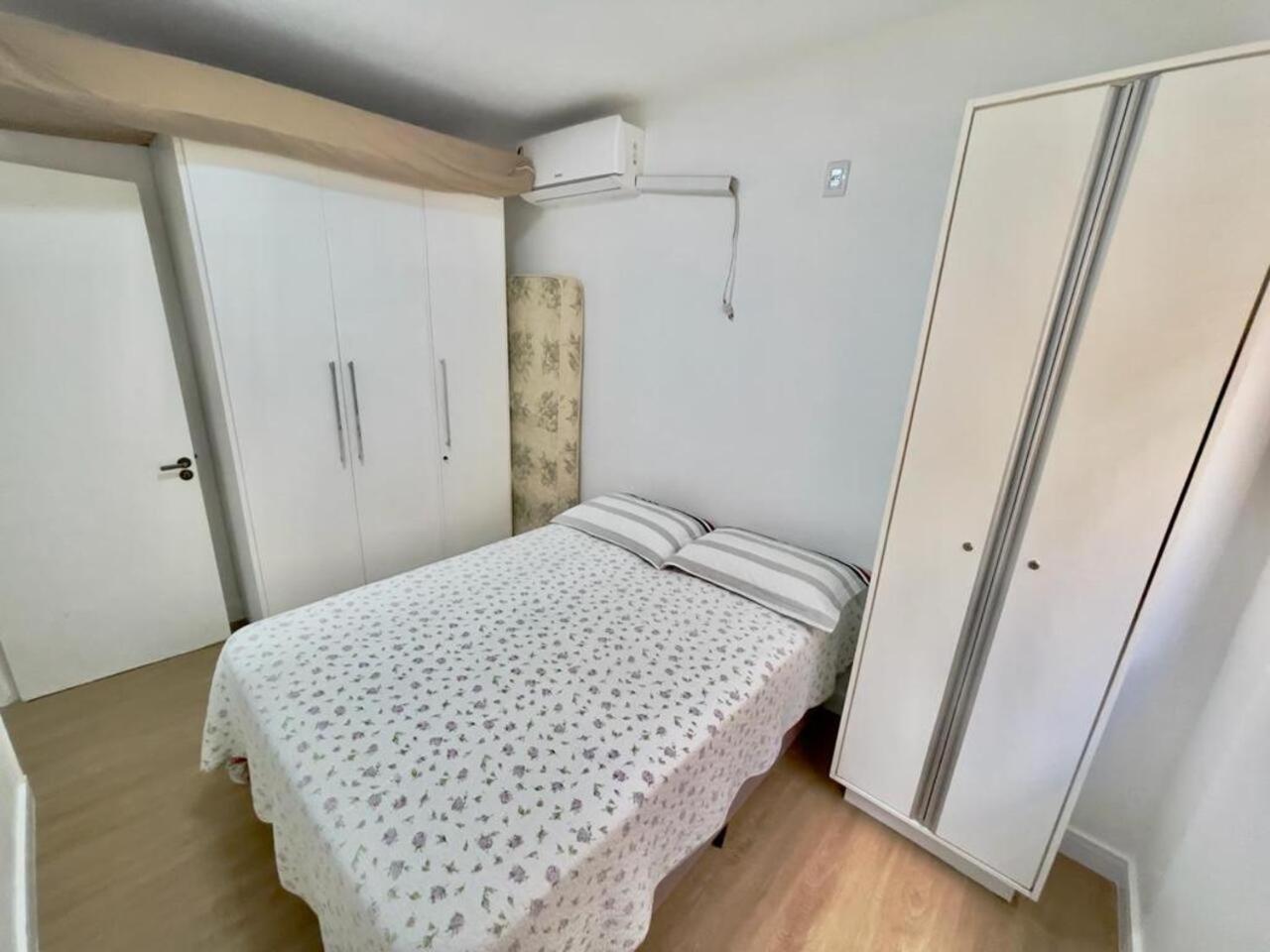 Apto Amplo No Coração Da Meia A 130m Do Mar Apartamento *