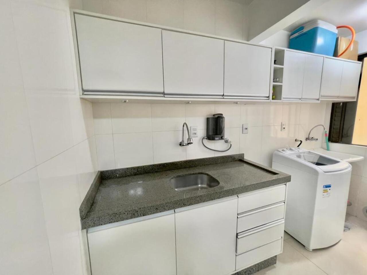 Apartamento Apto Amplo No Coração Da Meia A 130m Do Mar